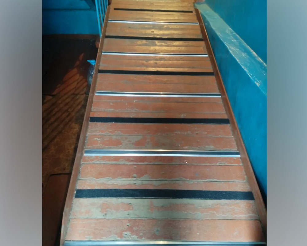 Порог одноуровневый ПС 08.1800.042л Шампань