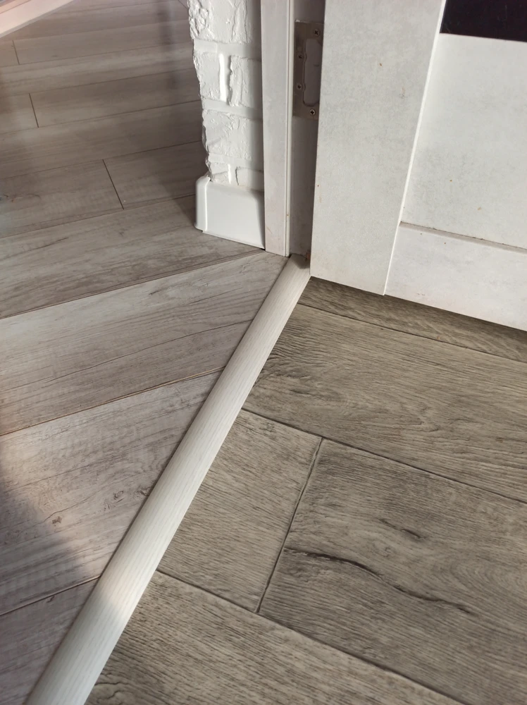 Порог разноуровневый ПР 06.1800.105 Дуб арктик