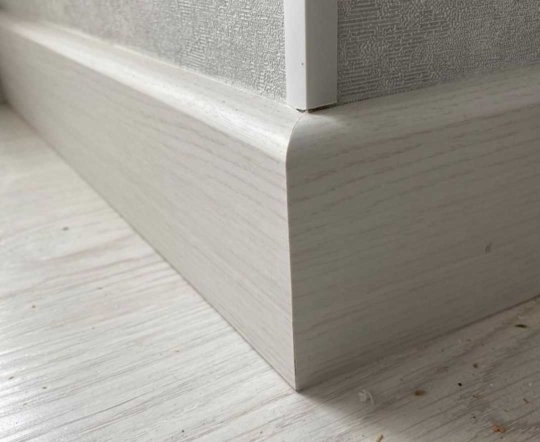 Плинтус МДФ Смартпрофайл Хайд 80М 80мм 2,4м ПМК 15 Ривьера Капучино