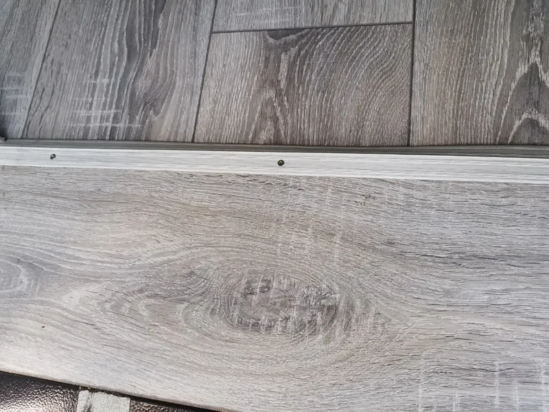 Порог угловой ПУ 04.900.084 Дуб универсальный