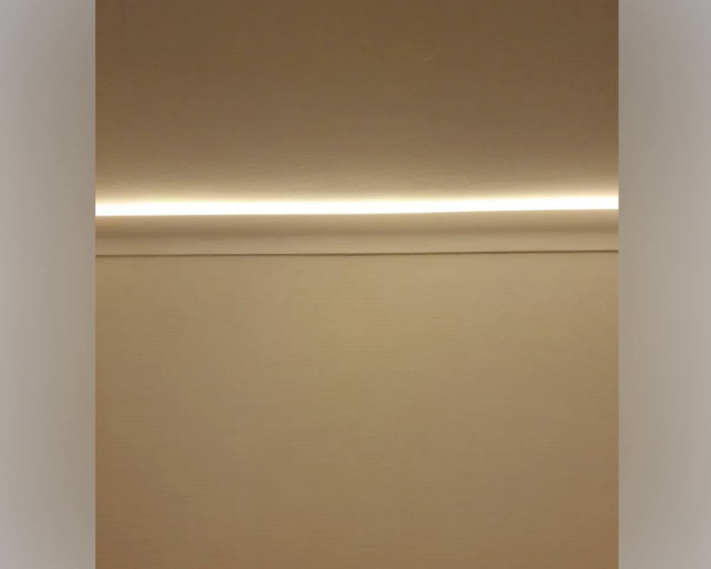 Молдинг из полистирола высокой плотности HI WOOD LB40 40мм х 20мм х 2,0м.