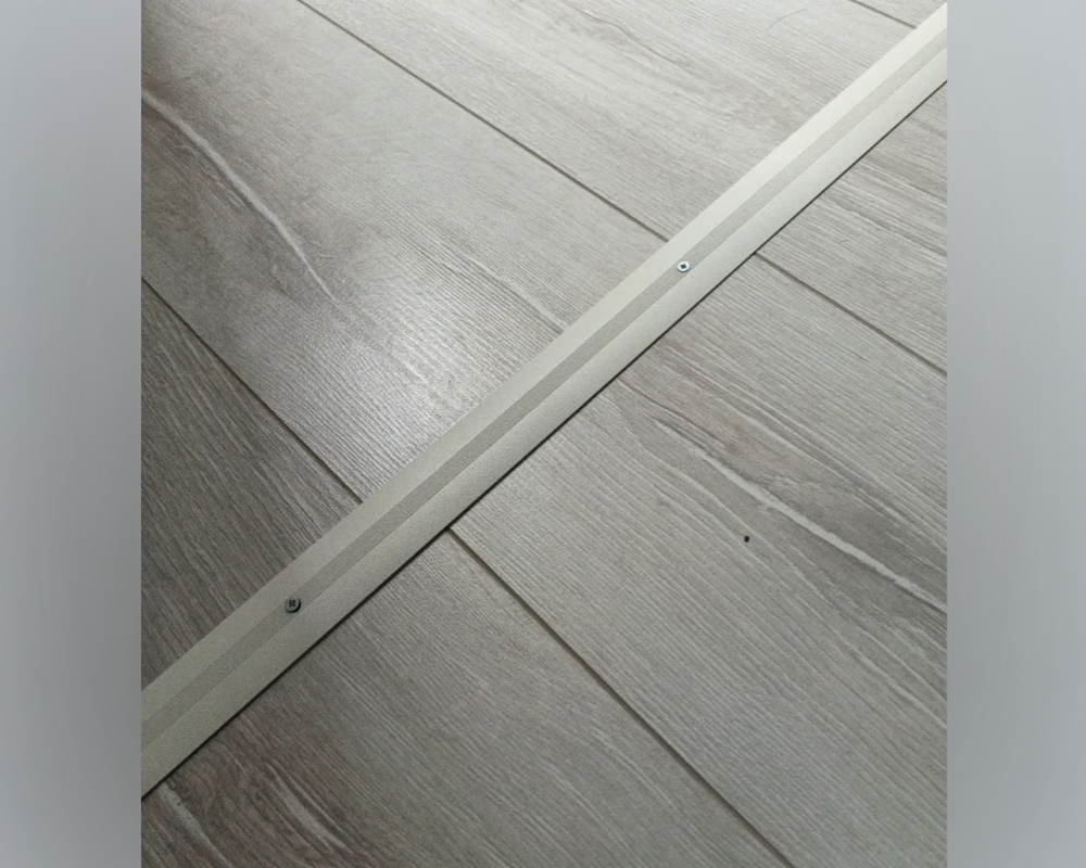 Порог одноуровневый ПС 04.2700.242л Шампань