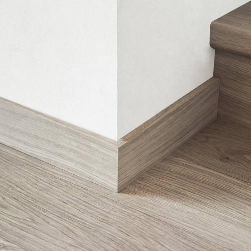 Плинтус напольный Arbiton Integra 05 Дуб Сити