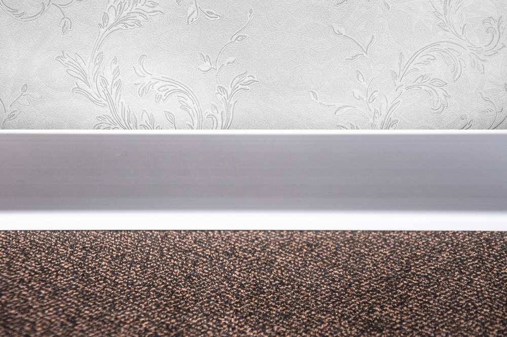 Плинтус алюминиевый Волшебная палочка 100 мм 3,0 м Серебро матовое