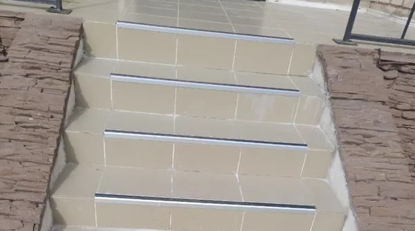 Порог угловой ПУ 07.900.02л Золото