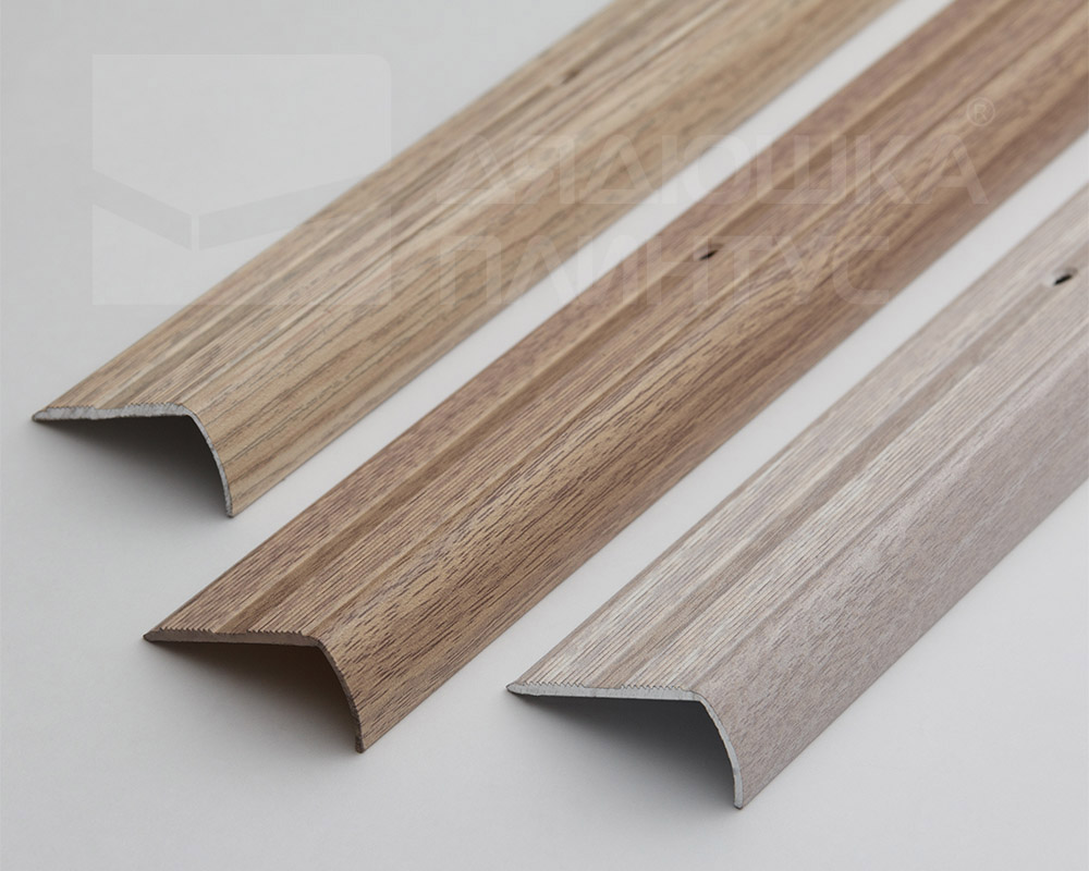 Порог угловой ПУ 06.900.088 Орех