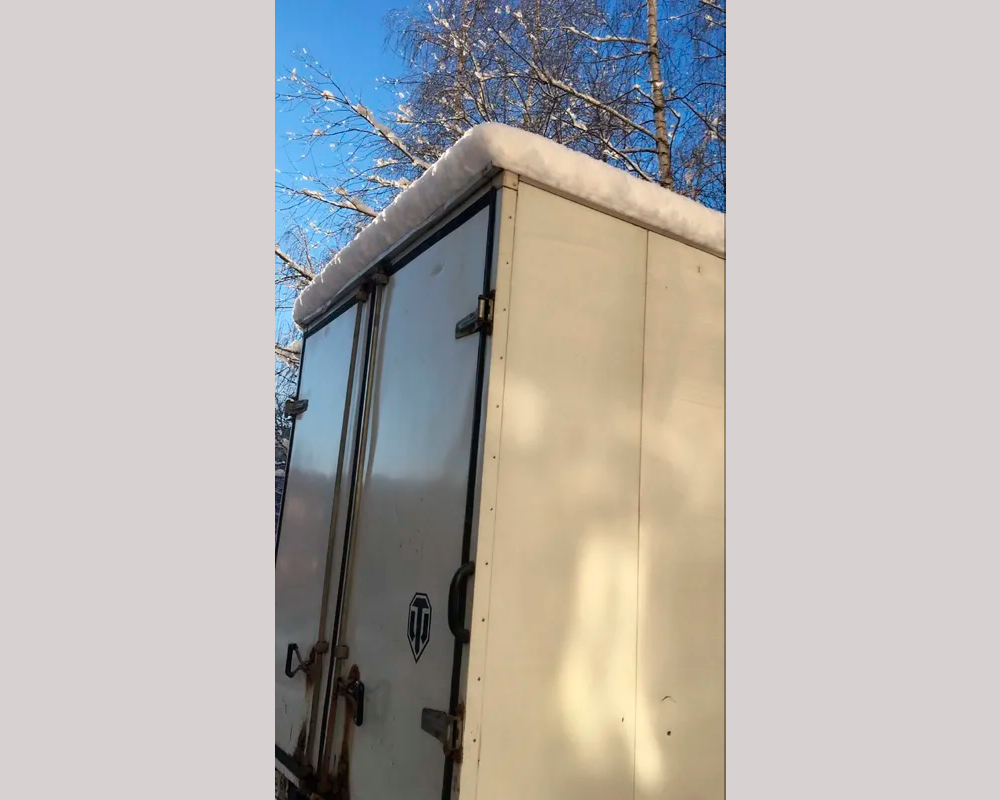 Уголок разнополочный 30х15 мм Уп 19.2000.504л Бронза. Цена за 5 штук.