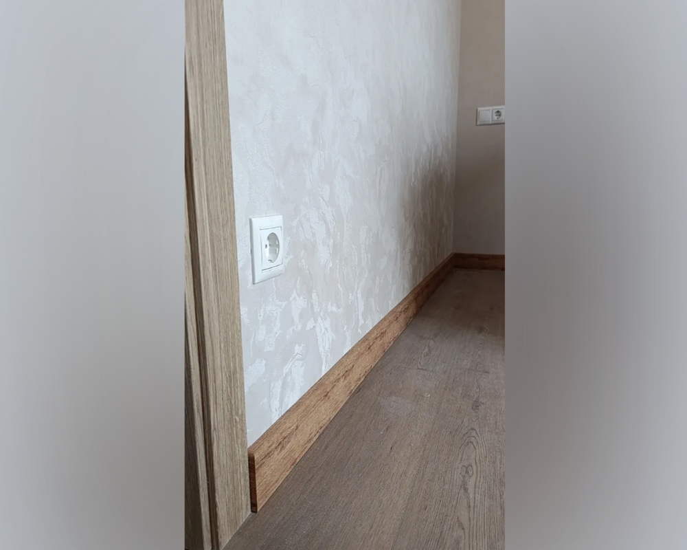 Плинтус напольный Salag Alpha 80 СК Домб Ария 2,4м