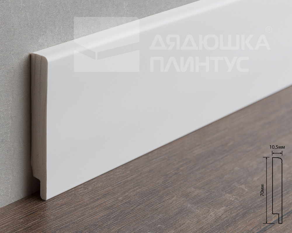 Плинтус из полистирола высокой плотности HI-WOOD B70N 70х10,5мм 2,0м