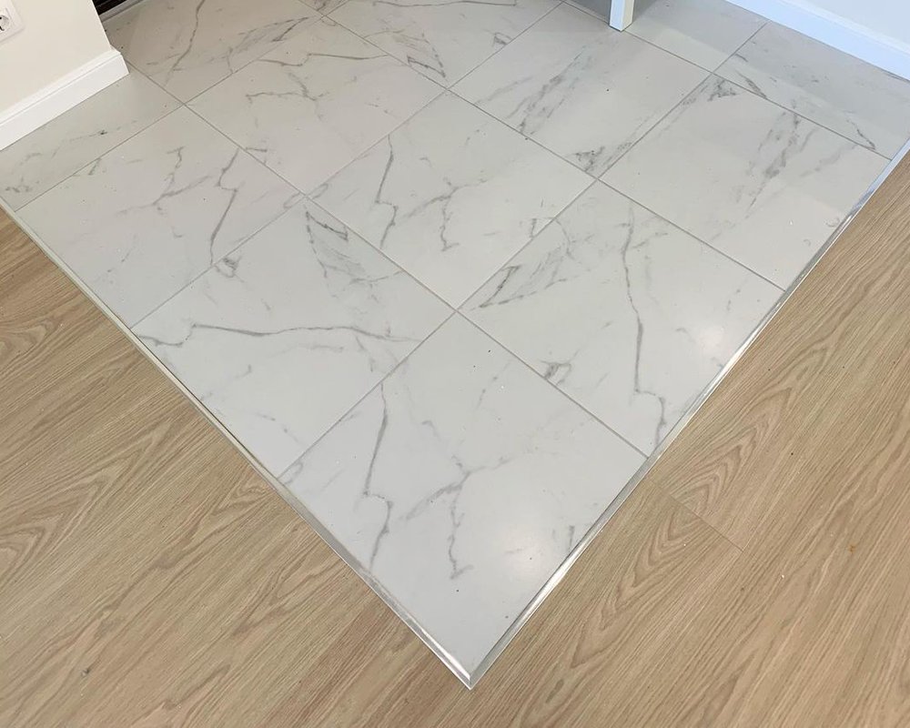 Порог для кварцвинила ЛС 10-1.2700.201л Серебро