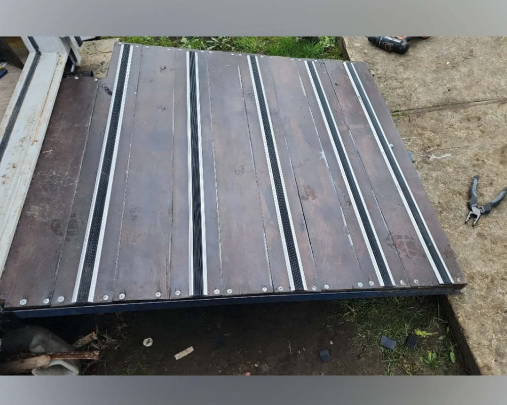 Порог одноуровневый ПС 08.2700.15 Черный