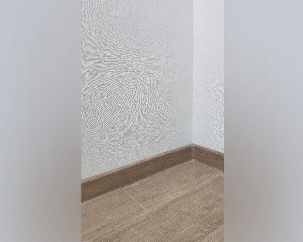 Плинтус ПВХ Волшебная палочка 70мм Home 2,2м 7018