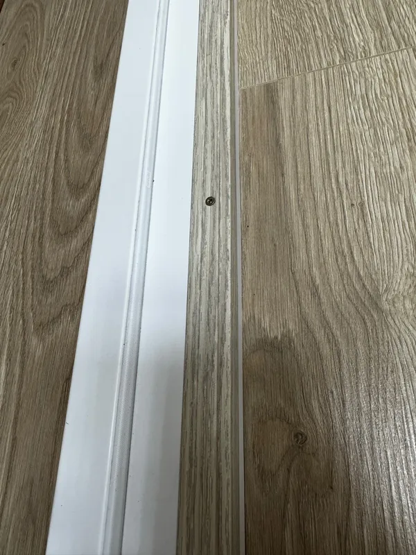 Порог угловой ПУ 04.2700.288 Орех