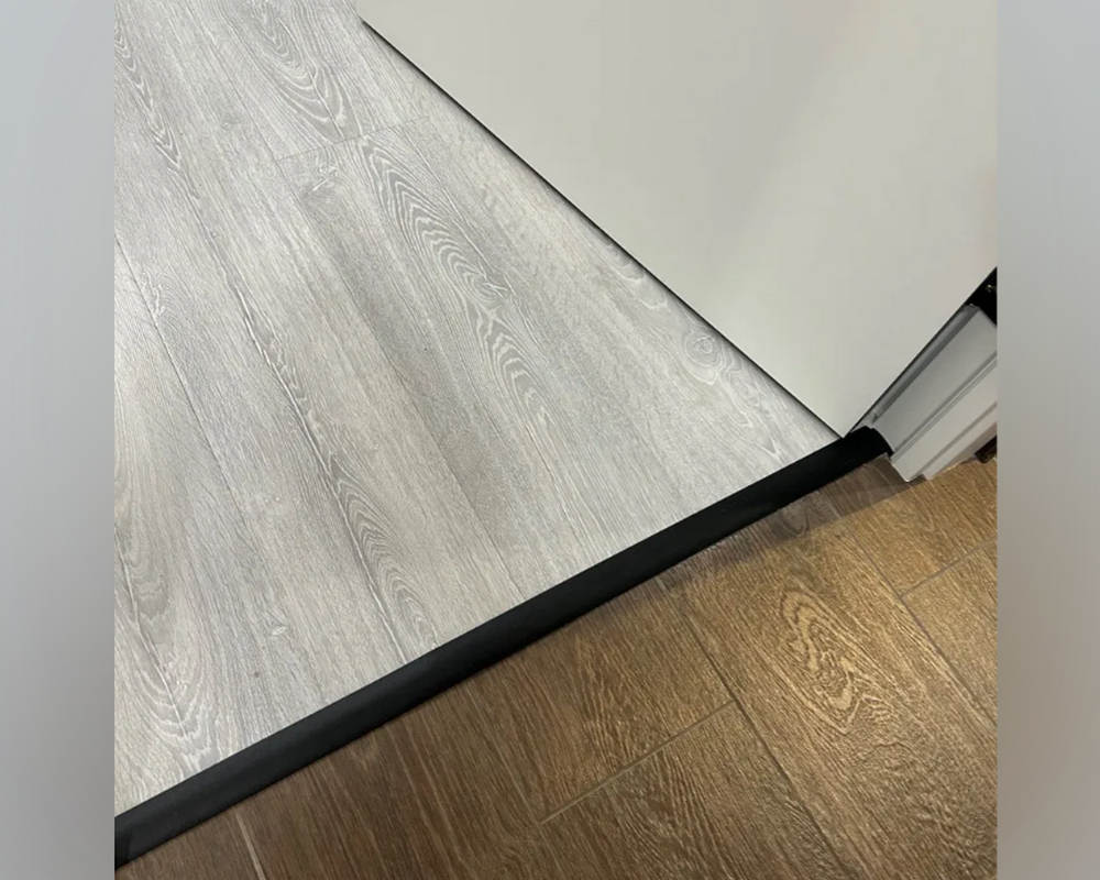 Самоклеящийся порог ЛС 35.1800.4095 Дуб венге