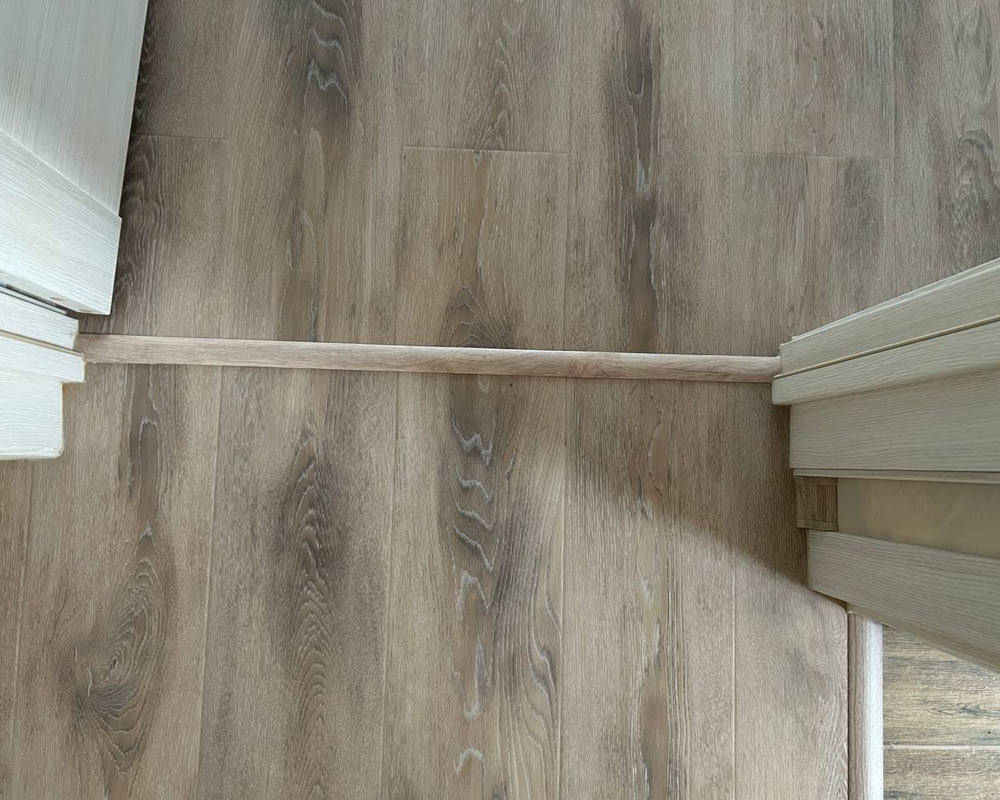 Самоклеящийся порог ЛС 35.2700.4046 Дуб мелфорд грей