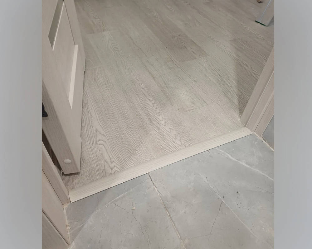 Самоклеящийся порог ЛС 35.900.4045 Сосна северная