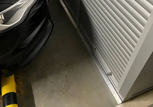 Уголок разнополочный 30х15 мм Уп 19.2000.504л Бронза. Цена за 5 штук.