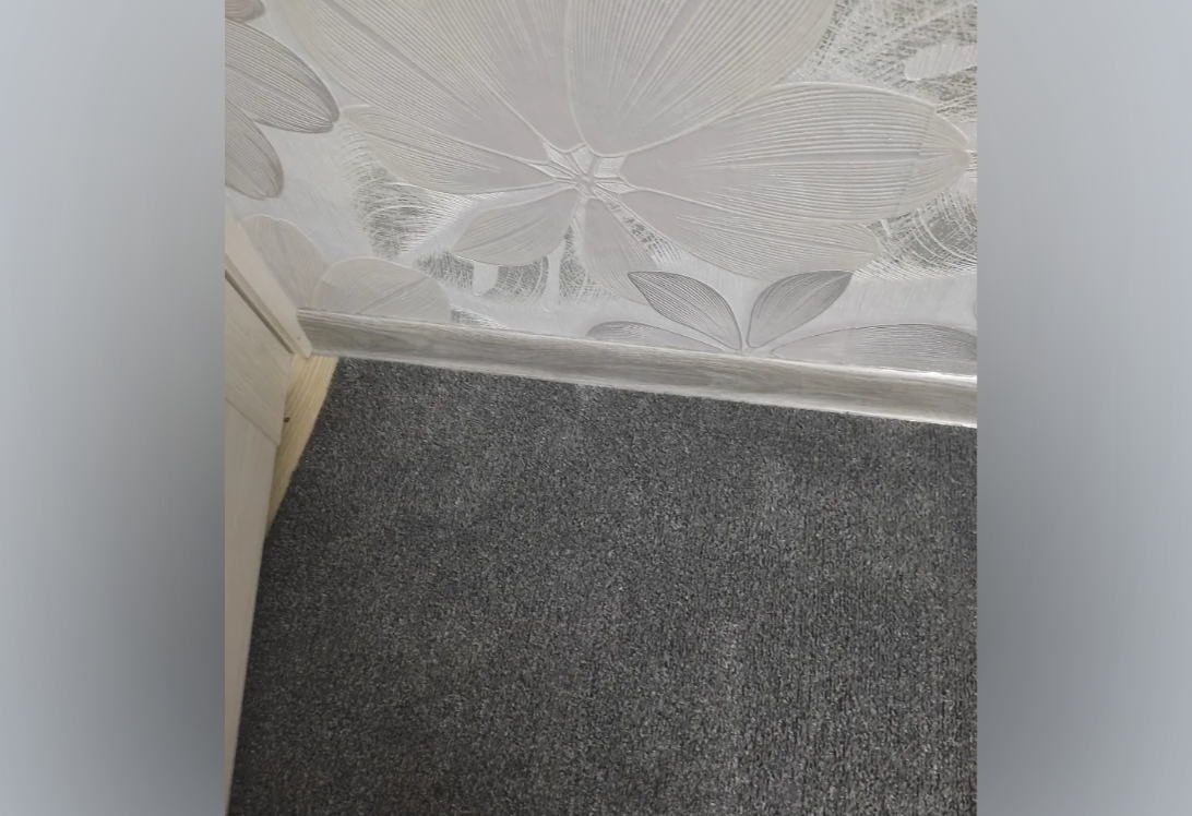 Плинтус ПВХ Идеал Классик 70мм 2,2м 230 Дуб айсберг