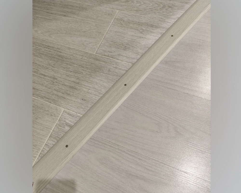 Порог одноуровневый MSA80.900.106 Ясень белый