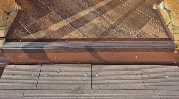 Порог угловой ПУ 02.900.084 Дуб универсал