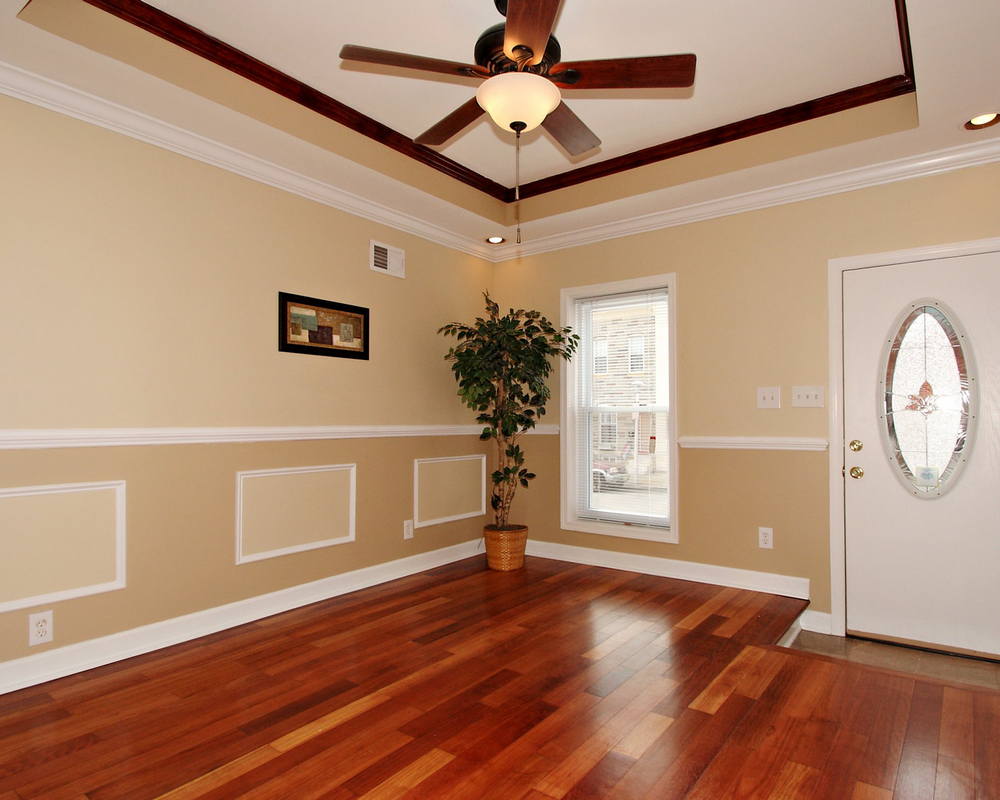 Плинтус потолочный из полистирола высокой плотности HI-WOOD T1011 110х40мм 2,0м