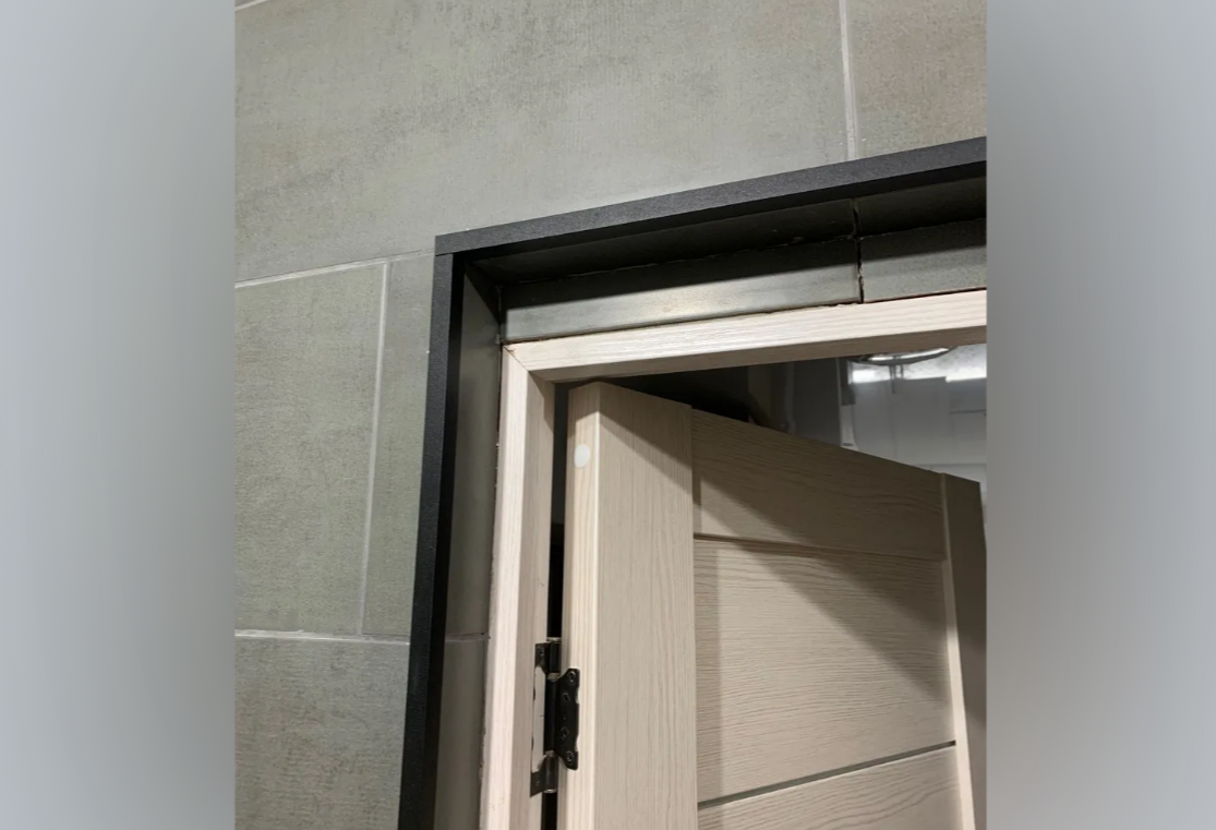 Профиль окантовочный ПУ 10НСМ(304).2700.015 2,7 м Черный